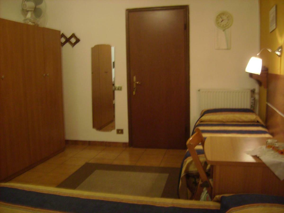 B&B Vaticanrooms Rom Exteriör bild